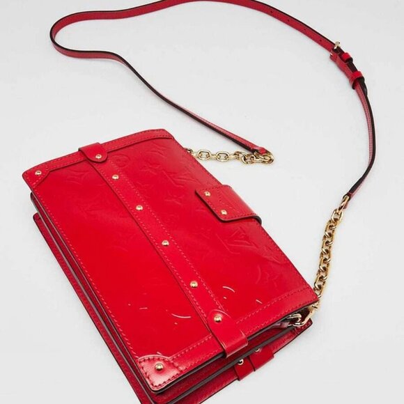 Louis Vuitton Cherry Red Monogram Vernis Trunk Clutch Bag - Picture 3 of 12